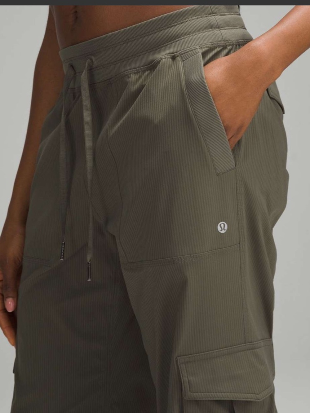 Dance Studio Relaxed-Fit Mid-Rise Cargo Pant - Picture 2 of 6